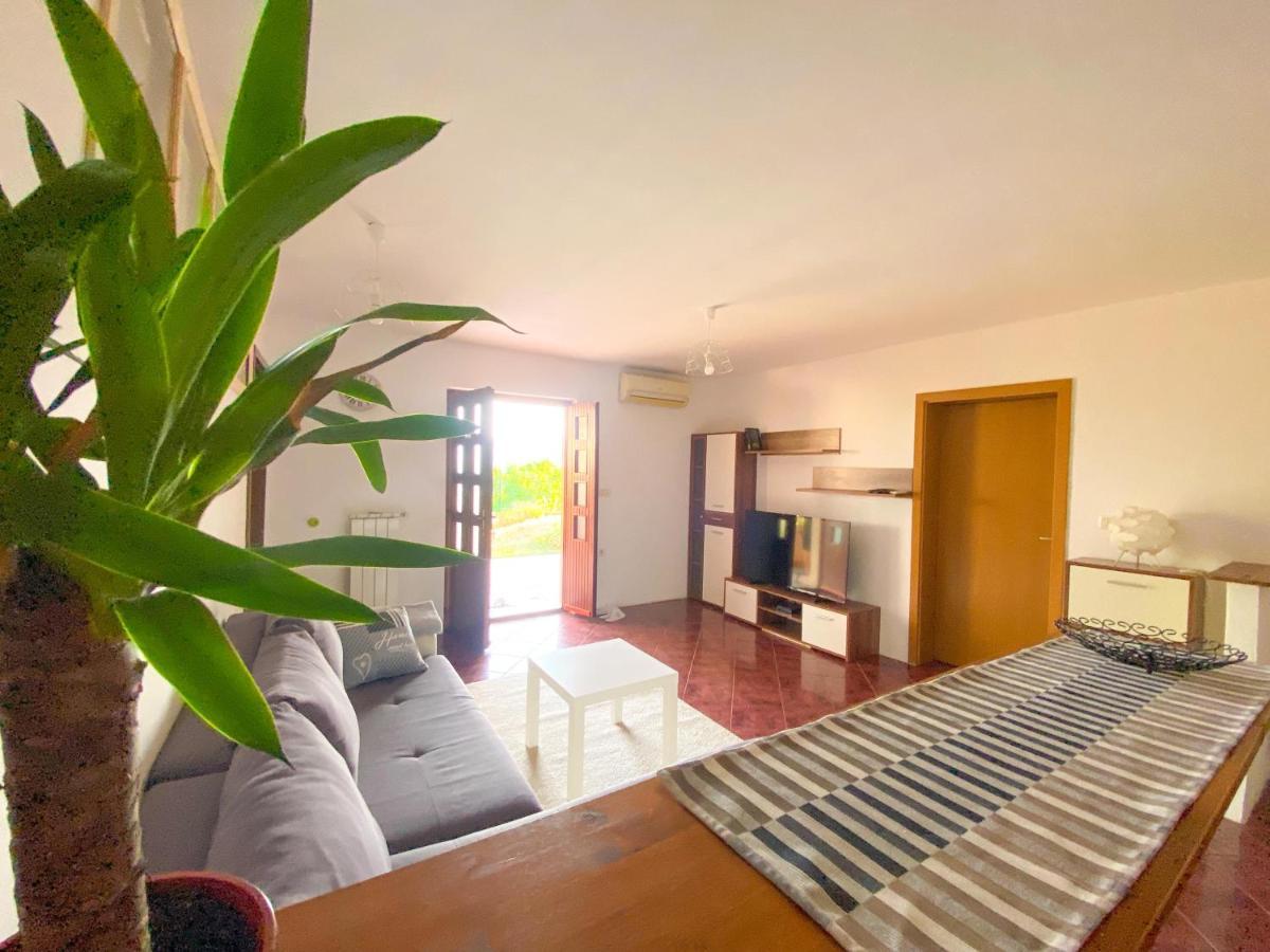 Apartment Moon Pobegi Bagian luar foto