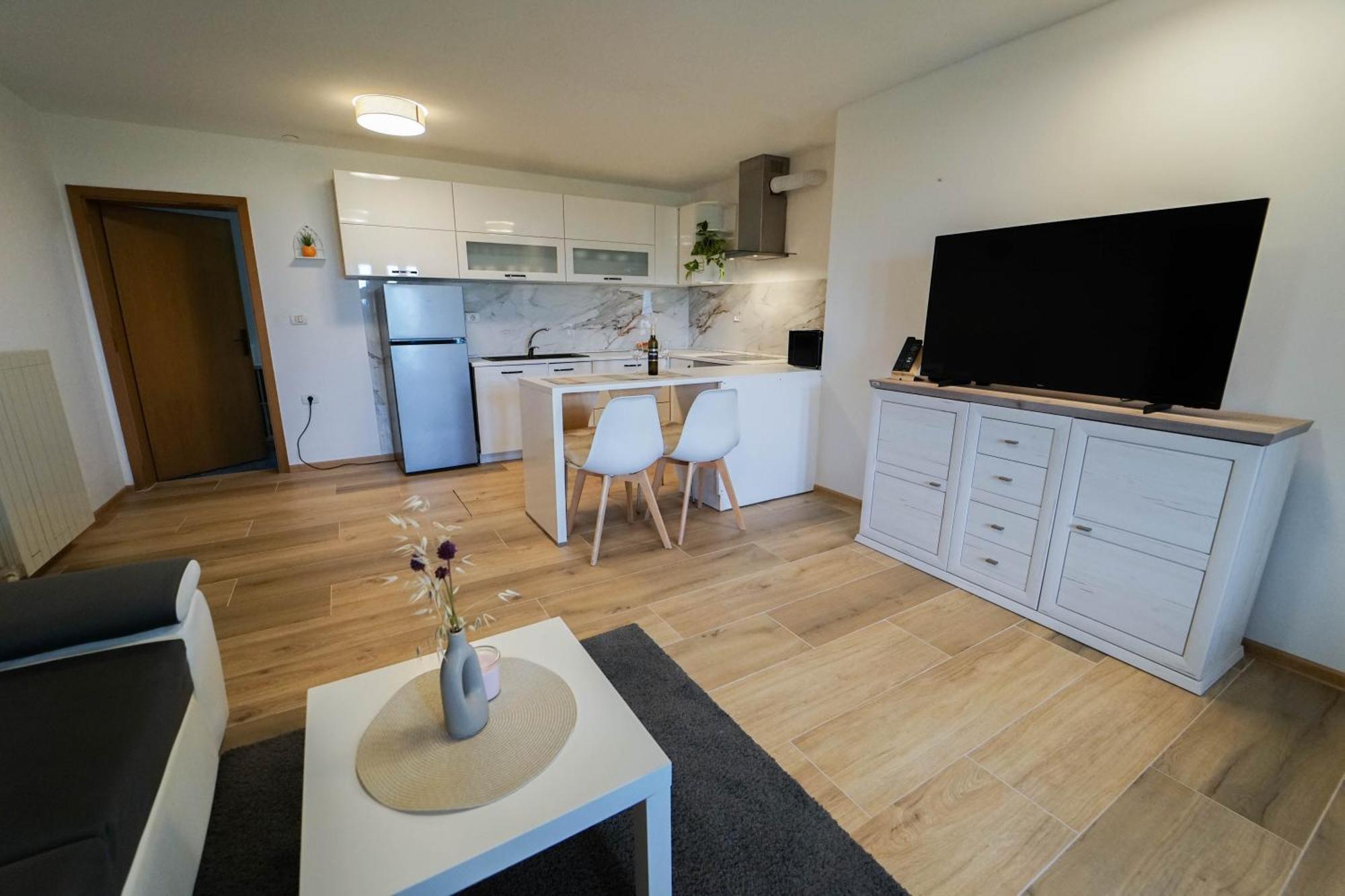 Apartment Moon Pobegi Bagian luar foto