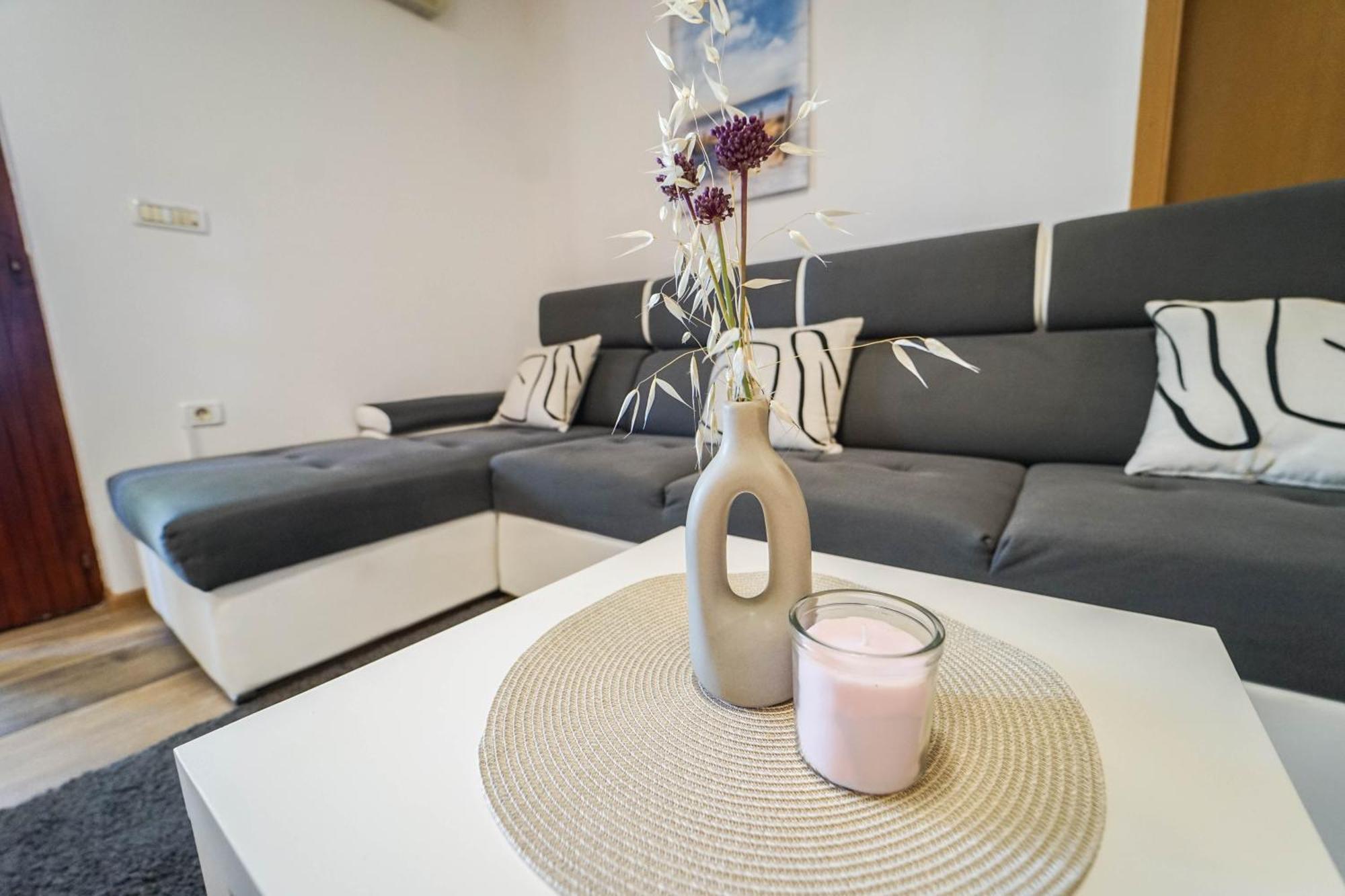 Apartment Moon Pobegi Bagian luar foto
